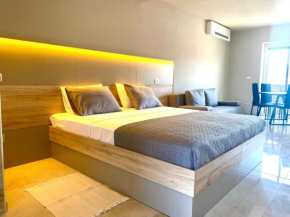 Гостиница Rooms and Apartments Lisjak  Копер